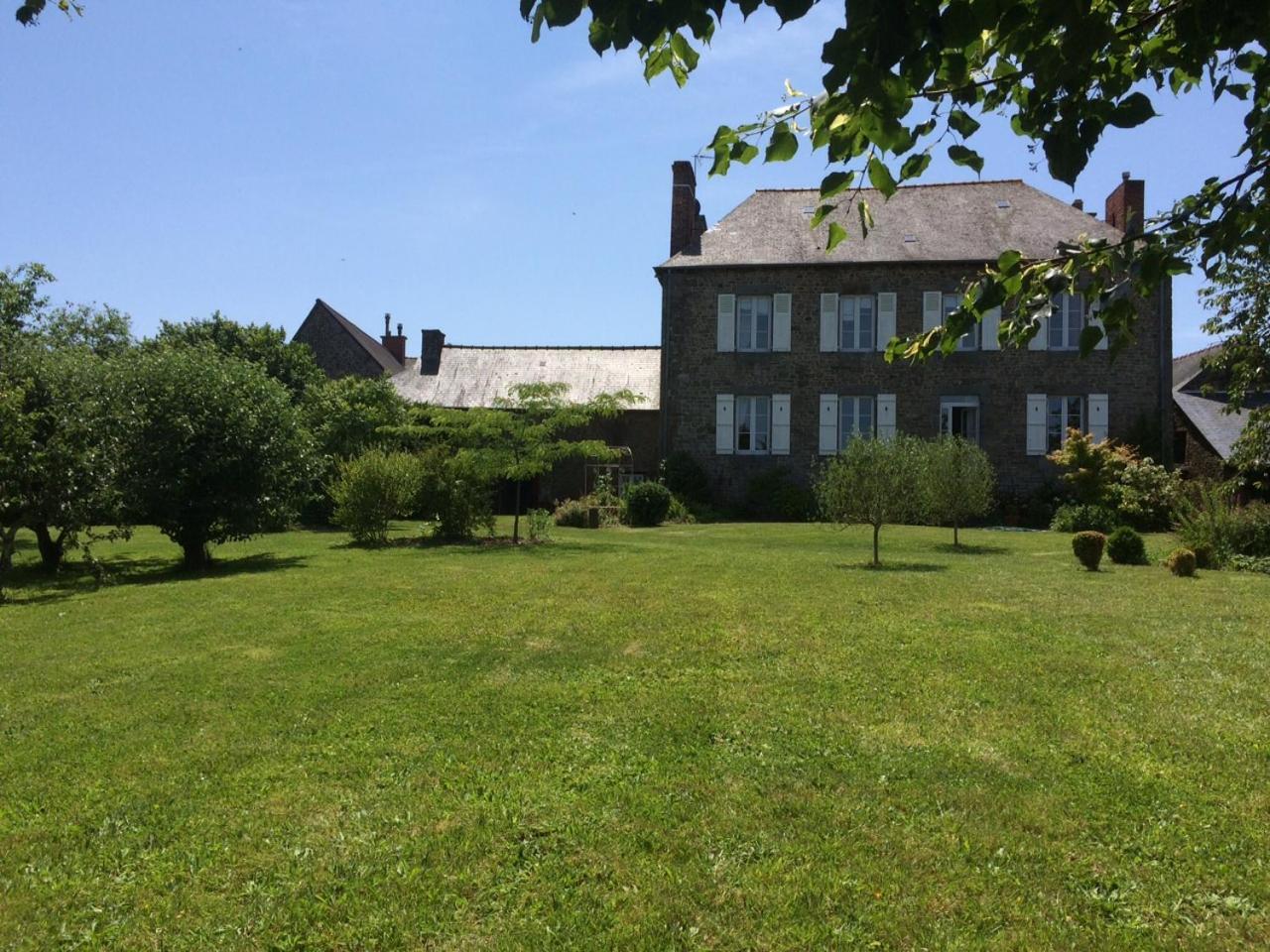 Le Clos Des Anges Dingé Buitenkant foto
