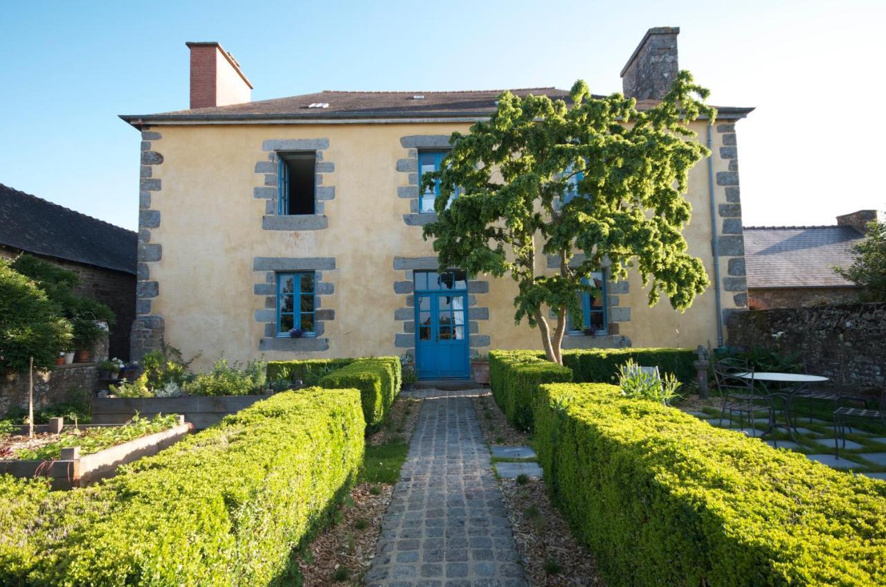 Le Clos Des Anges Dingé Buitenkant foto